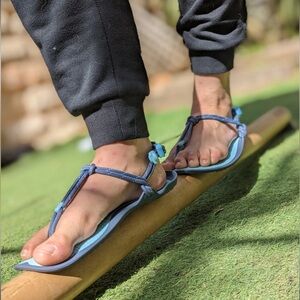 Xero Shoes Aqua Cloud Water Sandals - Women's sz 7 US